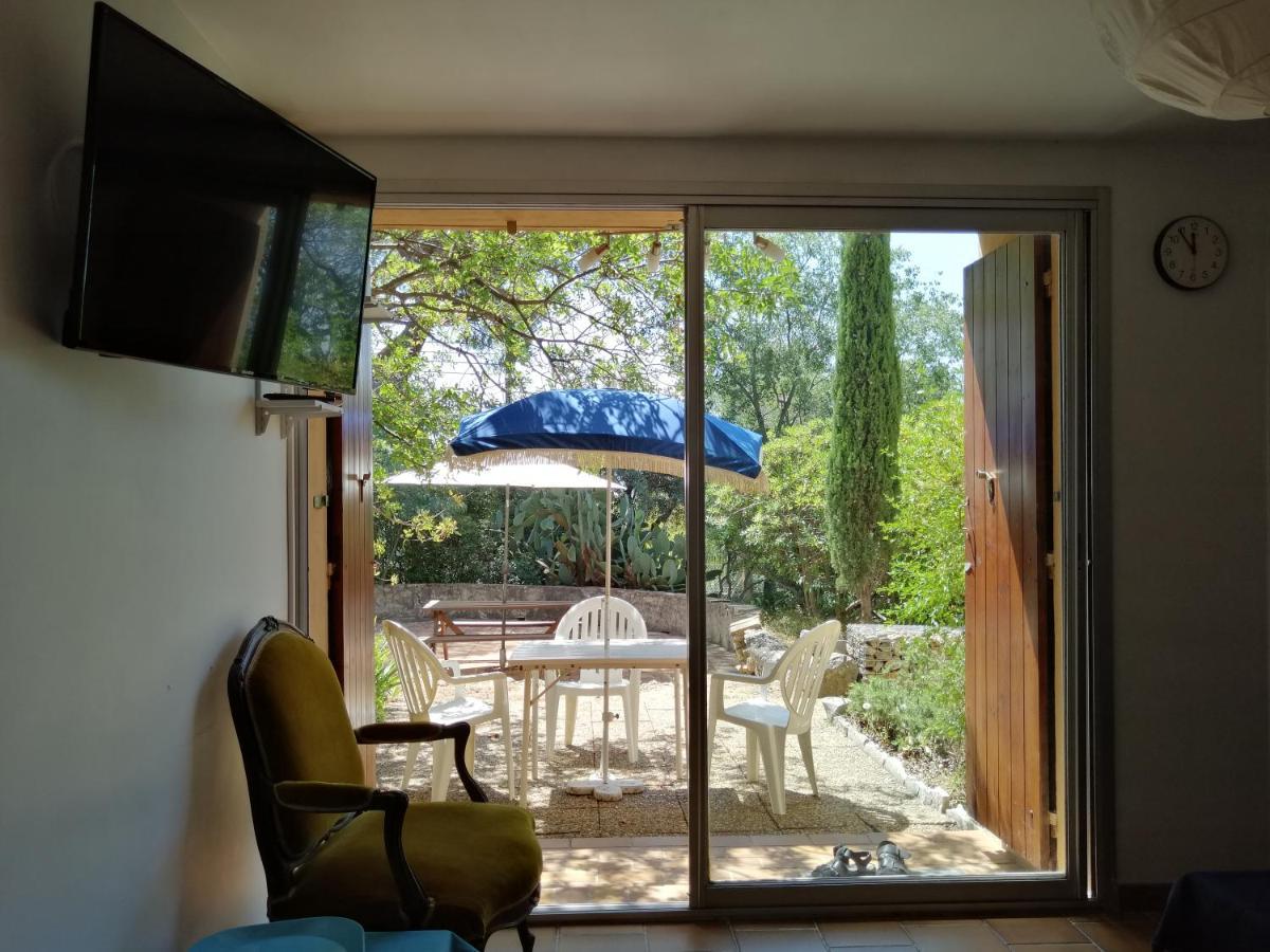 T2 36 M2, Rdc De Villa, Clim, Gd Jardin Clos, Animx Ok, Quartier Mt Faron Tres Calme, Wifi, Parking Apartment *